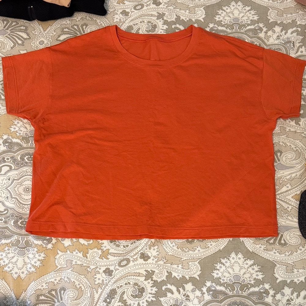 Lululemon Athletica Orange Short Sleeve Tee